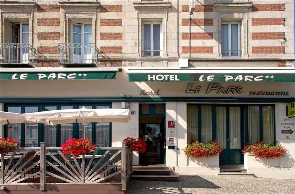 Hotel Restaurant Le Parc Moulins  Exterior foto